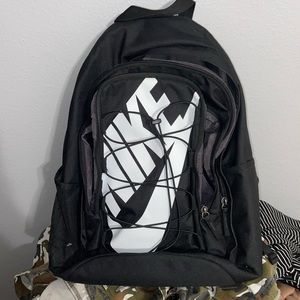 {nike backpack}